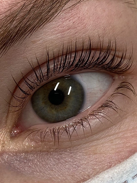 Despues de lifting de pestañas en Málaga